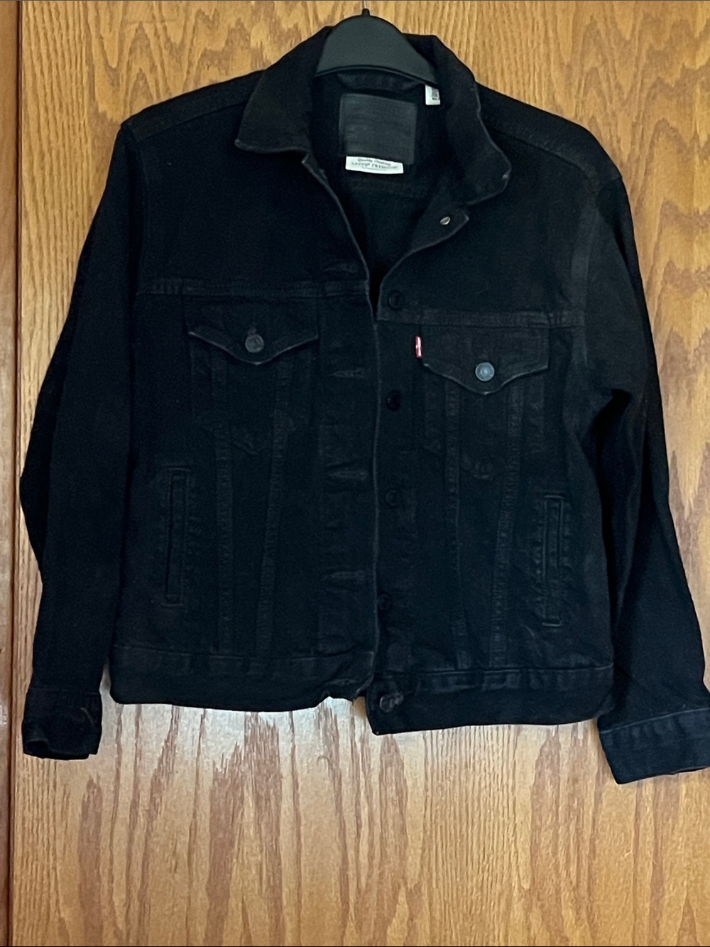 Levi's Men's Black Denim Trucker Jacket with Chest Pockets